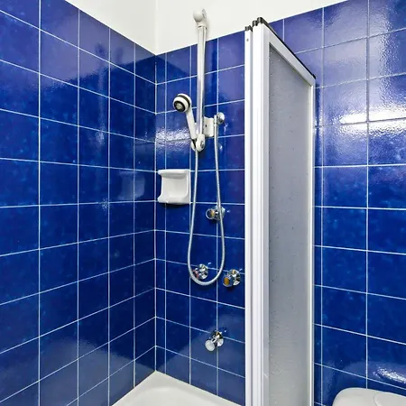 Hostdomus - Blu Borgata *
